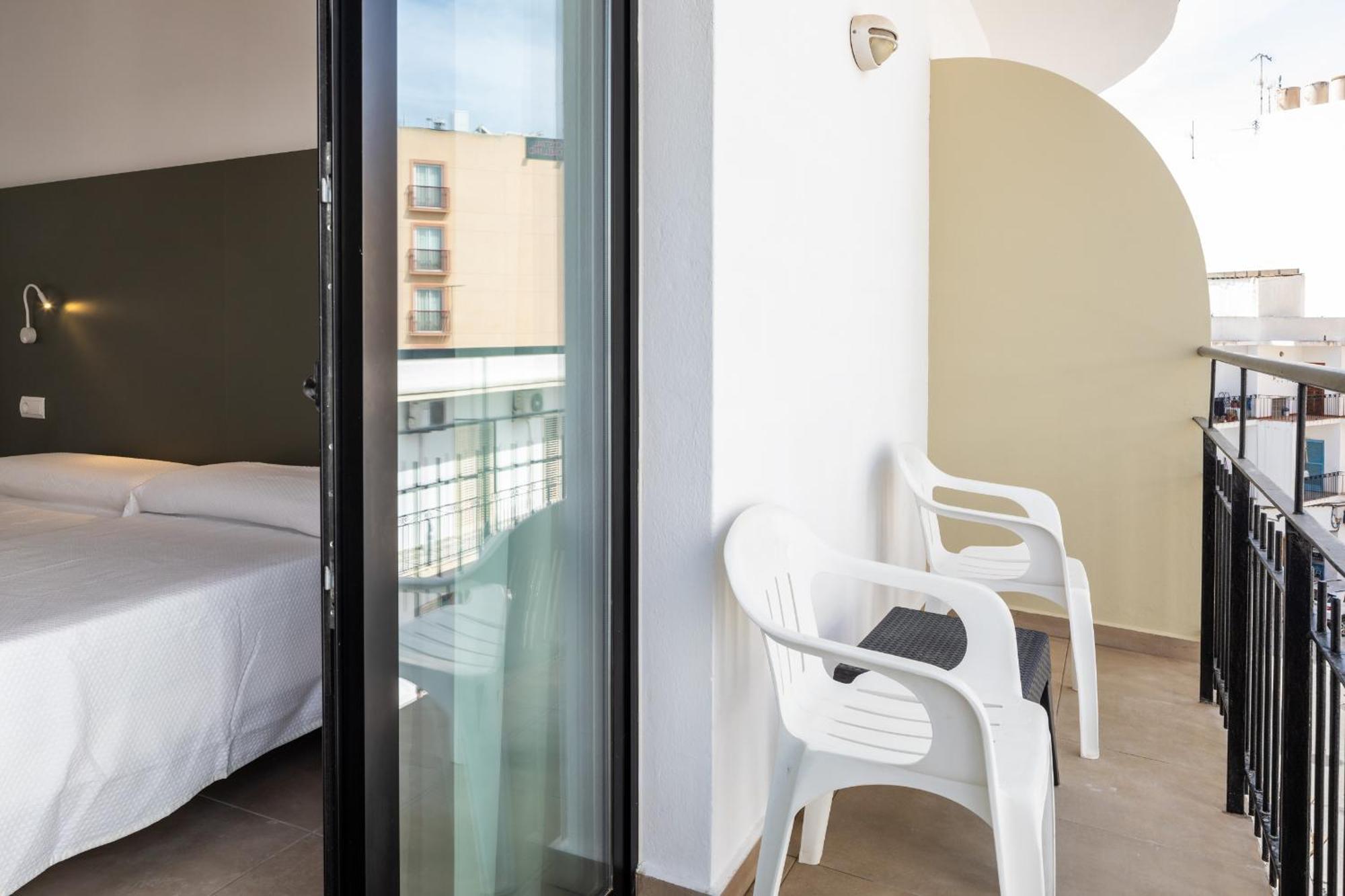 Hostal Alicante San Antonio  Exterior photo