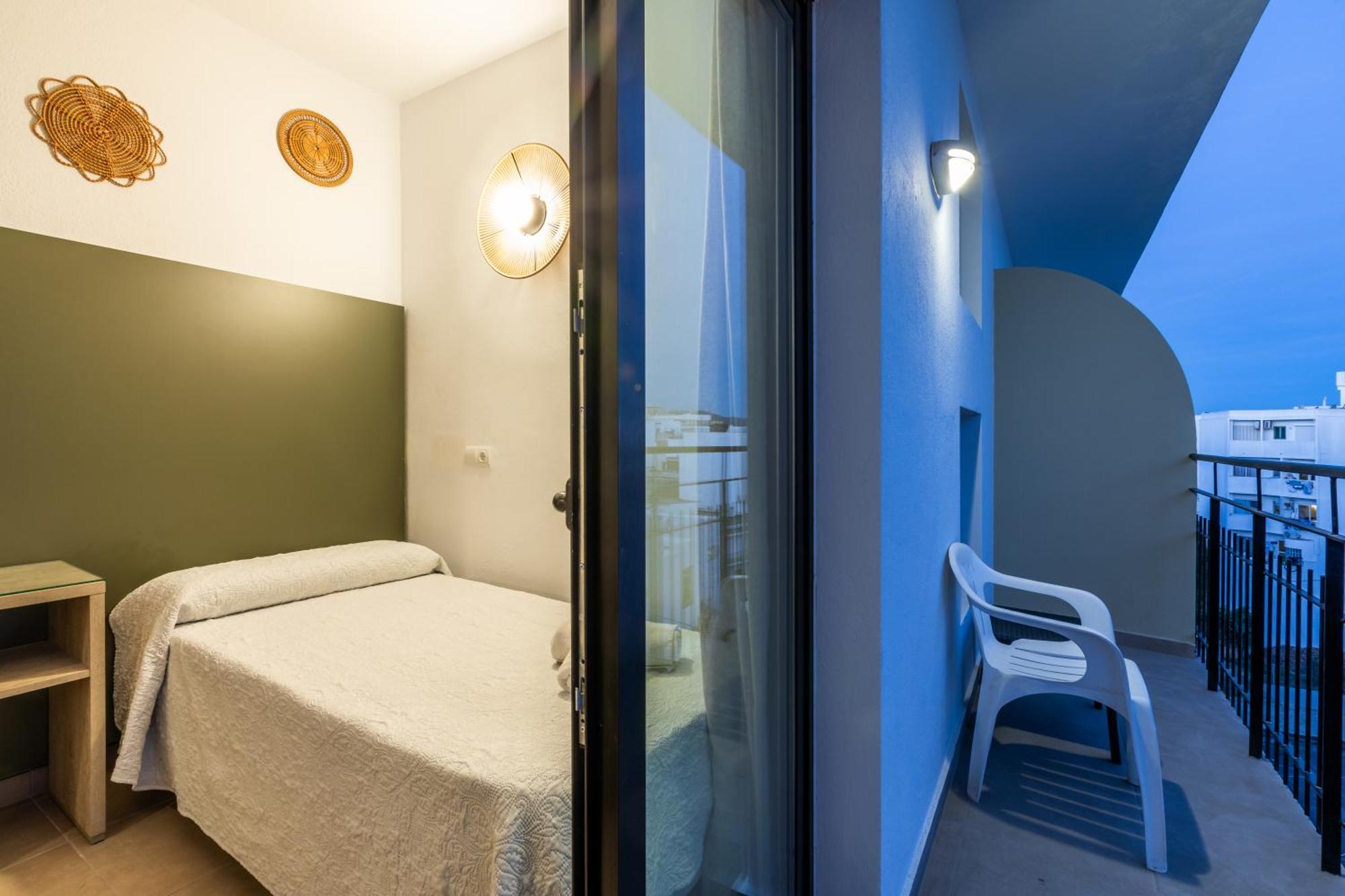 Hostal Alicante San Antonio  Exterior photo