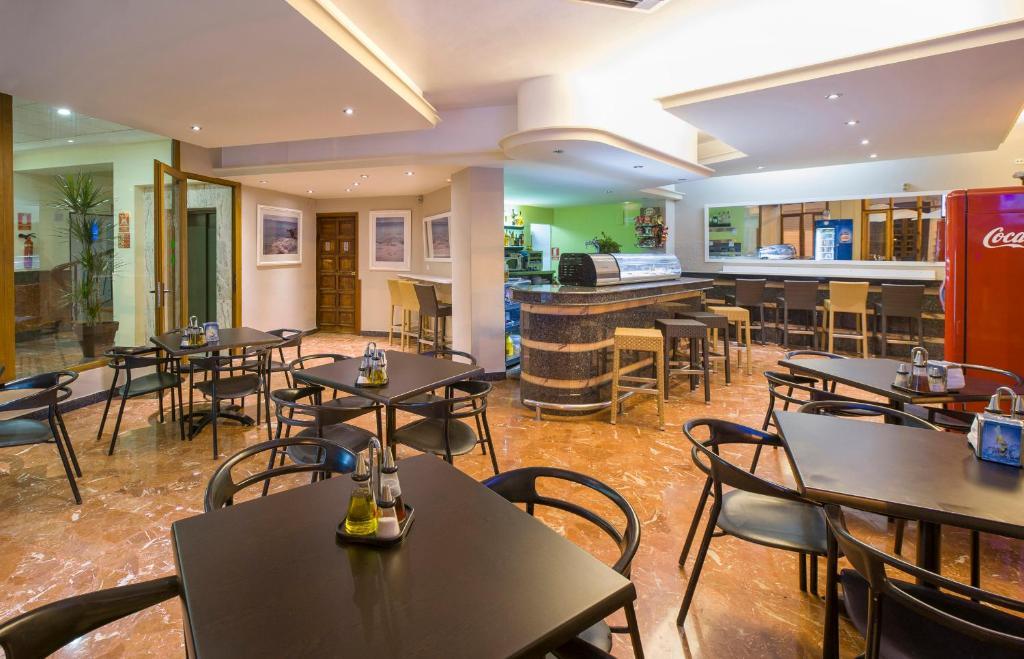 Hostal Alicante San Antonio  Exterior photo