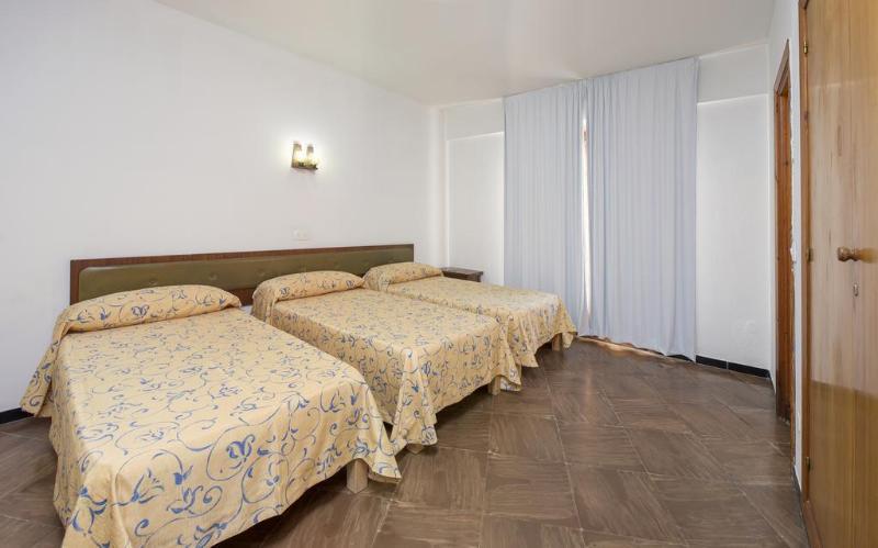 Hostal Alicante San Antonio  Exterior photo