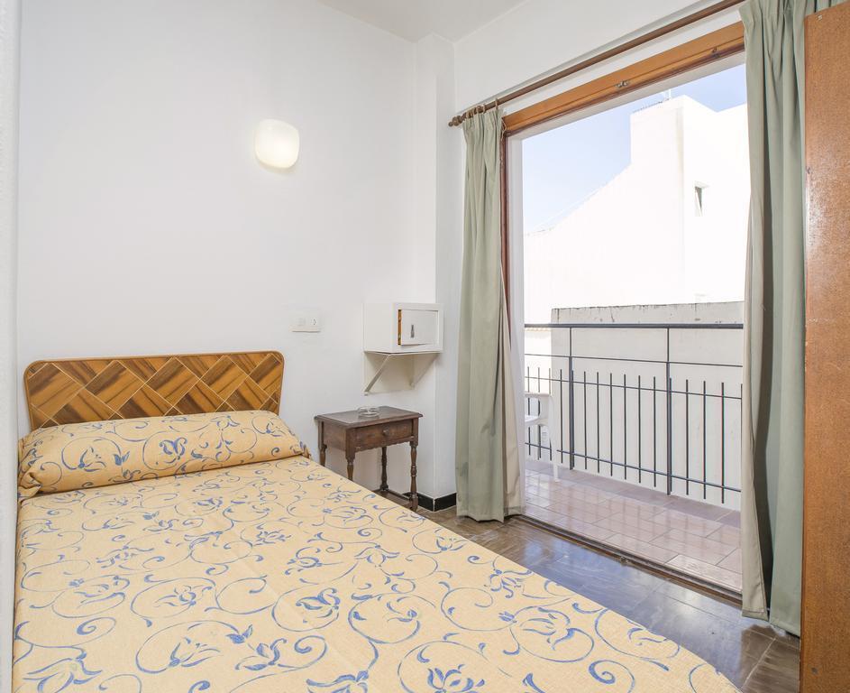 Hostal Alicante San Antonio  Exterior photo